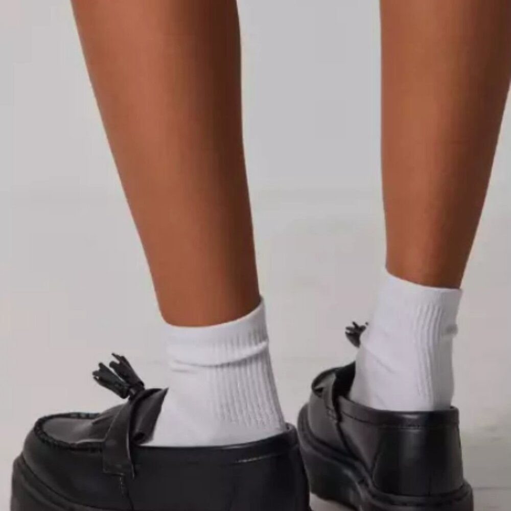 DR. MARTENS ADRIAN QUAD LEATHER PLATFORM TASSLE LOAFERS MSRP$210 Timeless Design - Picture 7 of 15